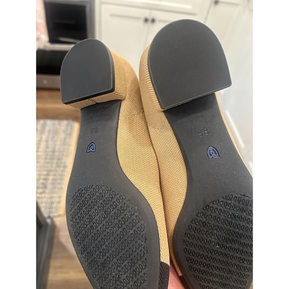 Rothys Size 8.5 The High Point Heels Wren Captoe Camel Black Colorblock Pumps - Picture 12 of 12